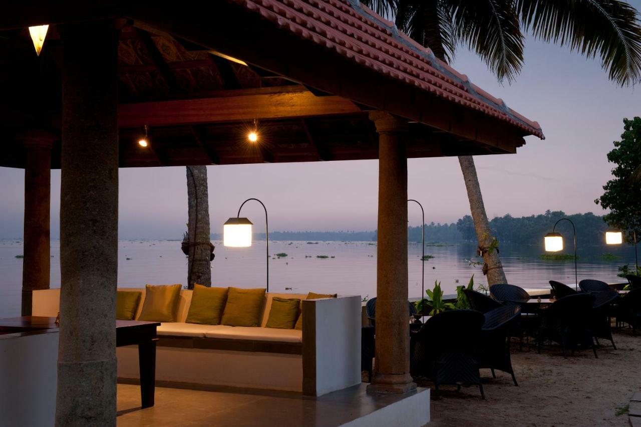 Purity At Lake Vembanad Mararikulam Exterior foto