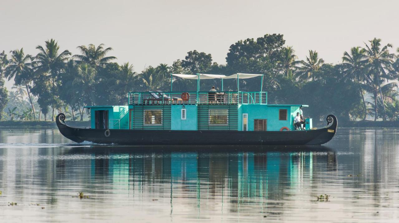 Purity At Lake Vembanad Mararikulam Exterior foto